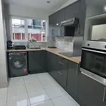 With Private Kitchen Appartement