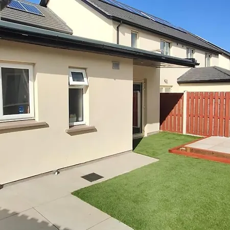 With Private Kitchen شقة دبلن