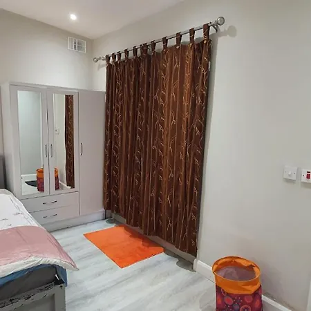 With Private Kitchen * Dublín