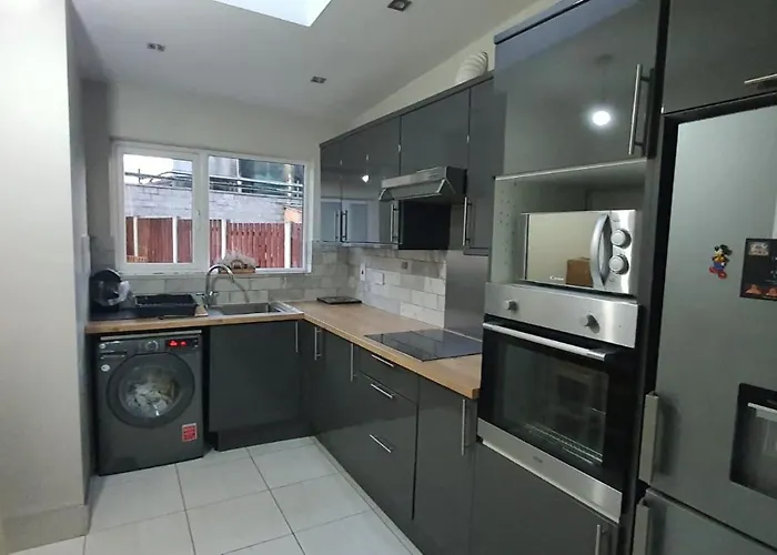 With Private Kitchen *