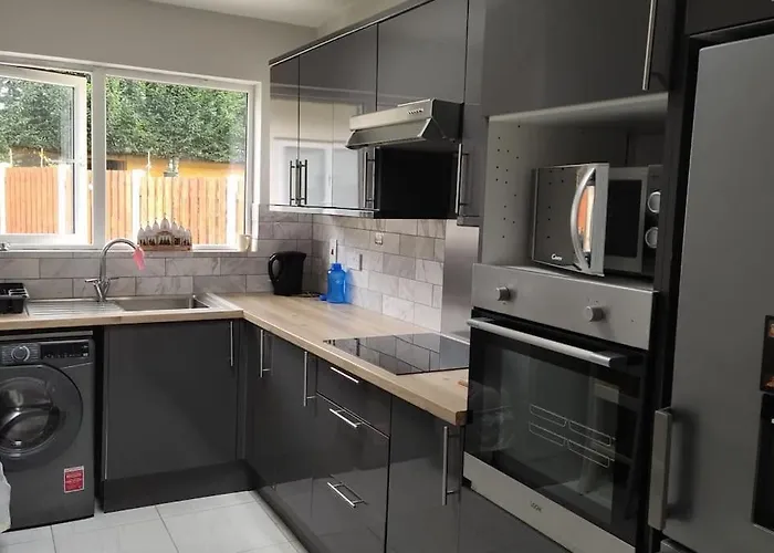 With Private Kitchen *